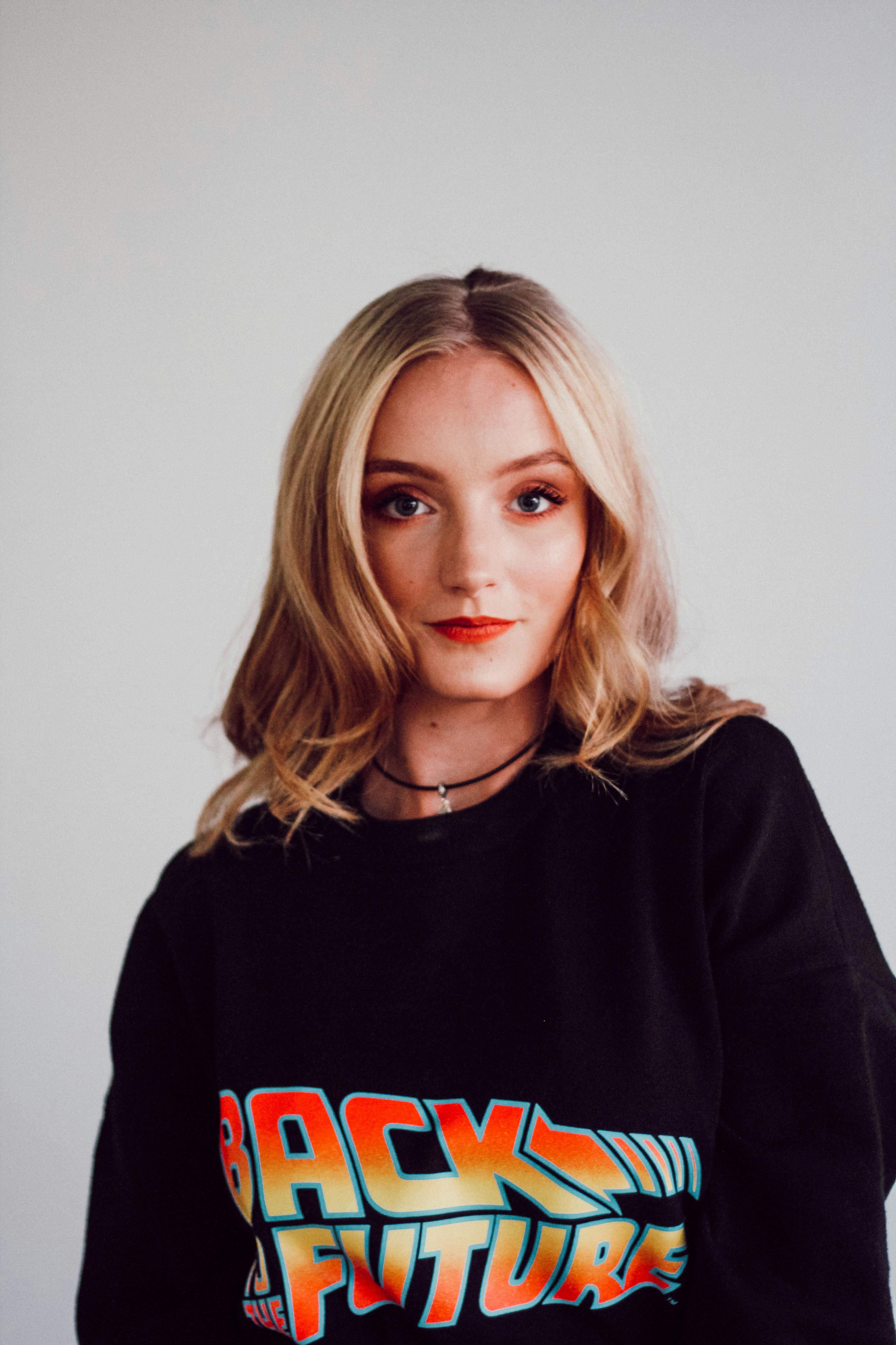 Sofia Carter - Marketing manager at Twitter